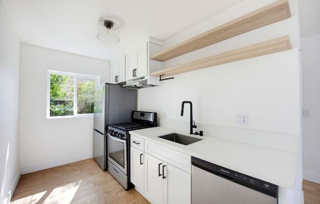 1 bed, 1 bath, 550 sqft, $2,150, Unit 1717 #4
