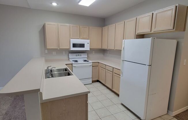 Great 2 Bedroom Unit in Santa Rosa!