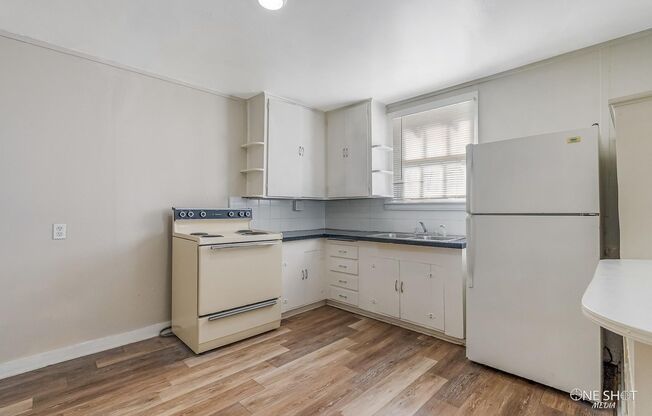 1 bed, 1 bath, $625, Unit # #B