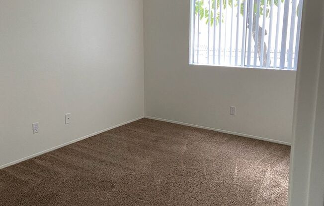2 beds, 2 baths, 875 sqft, $2,475, Unit 11