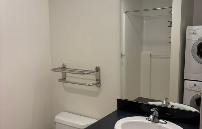 2 beds, 1 bath, 574 sqft, $1,795, Unit 305