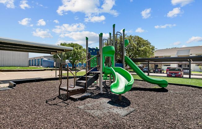 2 beds, 2 baths, $1,425, Unit 3207