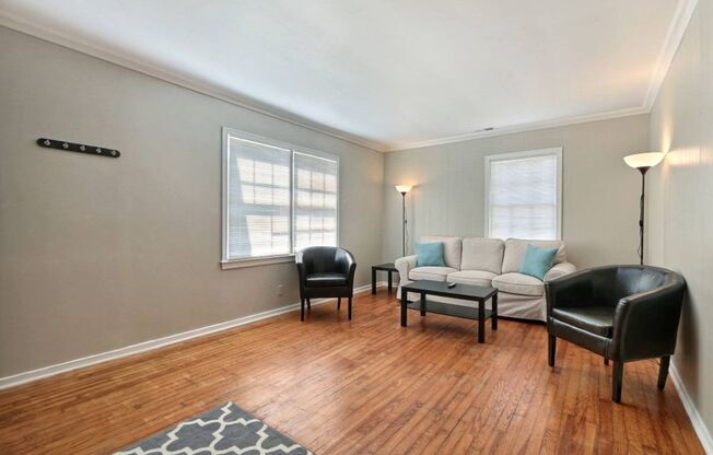 Large 2BR/1BA Downtown Savannah House For Rent