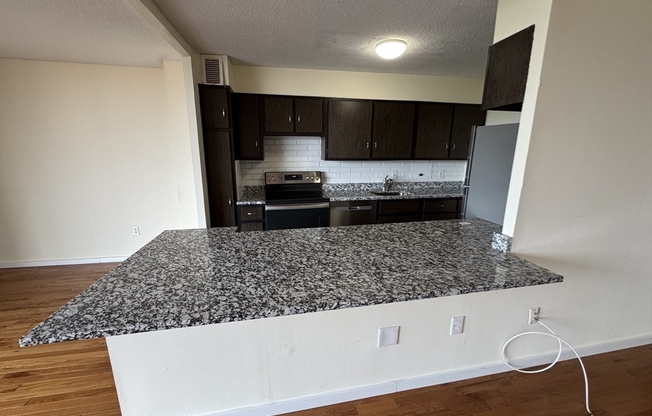 1 bed, 1.5 baths, 950 sqft, $3,450, Unit 802