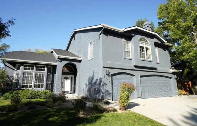 2747 E MIGRATORY DR
