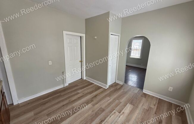 4915 Homerlee Avenue