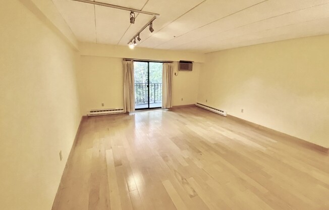 135 Pleasant St.