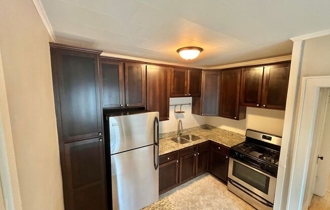 1 bed, 1 bath, 650 sqft, $1,225, Unit 311