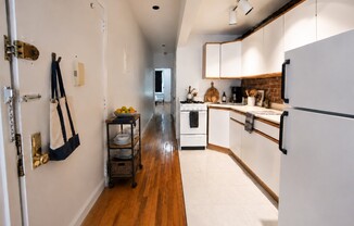 417 W 48 ST