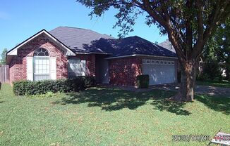 3/2 1493sq.ft. Southgate Estates 4930 General Polk $1700.00/month