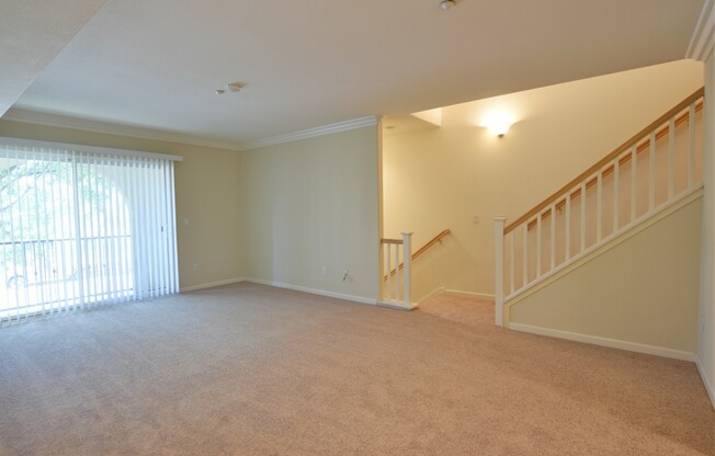 Clean, Classic Contemporary 3 Bedroom + 2 Bath Townhouse Style Home Near Downtown Campbell & Willow Glen Walk, Bike or Short Drive to Whole Foods/Trader Joe's/The Pruneyard/Farmer's Market/Light Rail!