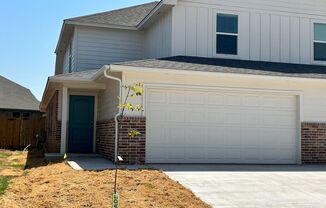 3 beds, 2.5 baths, $1,595