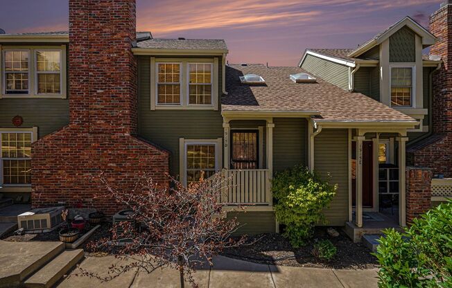 Conveniently Located 3BR/2.5 Bath Townhome