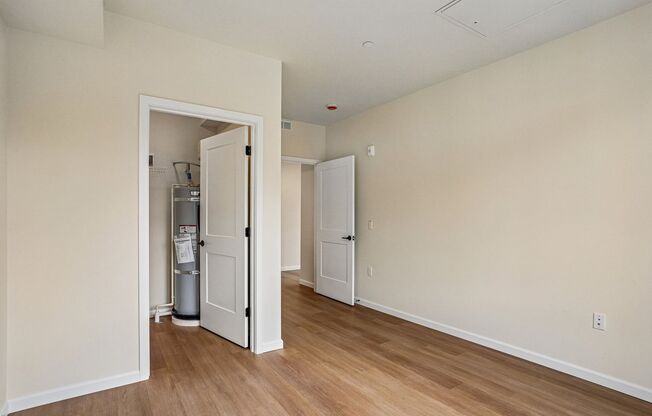 2 beds, 2 baths, 938 sqft, $2,325, Unit 202