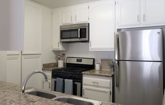 1 bed, 1 bath, 714 sqft, $2,165, Unit 110