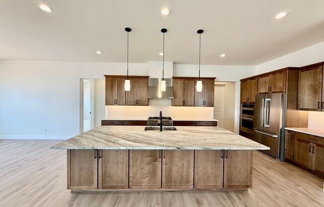Luxury Living in Kissing Camels – 4 Bed | 4.5 Bath | New Build Home