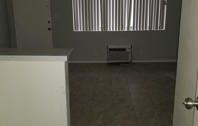 Studio, 1 bath, 450 sqft, $1,450, Unit 218