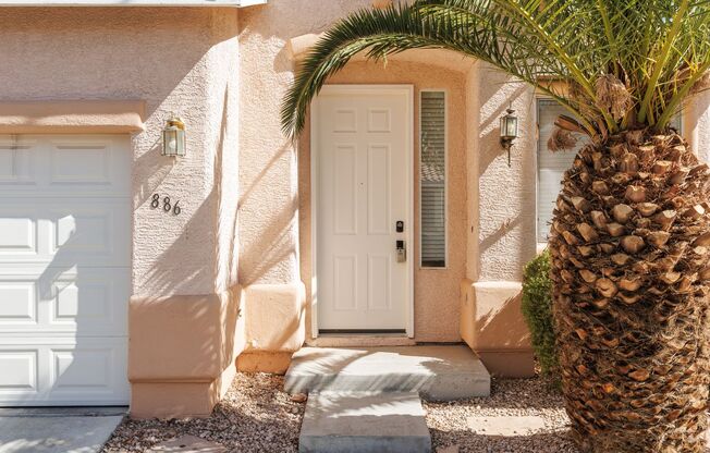 Dual primary suites in Silverado Ranch gated community with pool