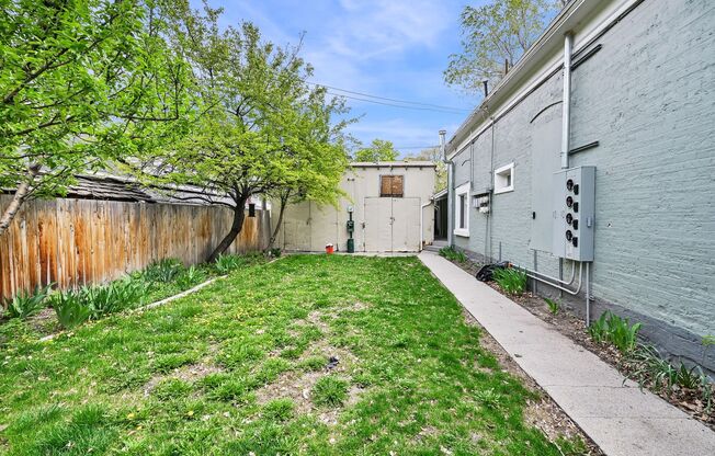 Studio, 1 bath, 250 sqft, $950, Unit D-9 STUDIO
