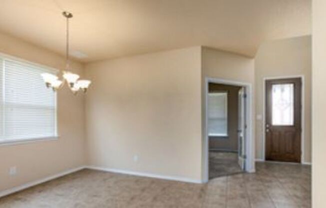 Beautiful 4 bed 2.5 bath located in Cibolo Vista