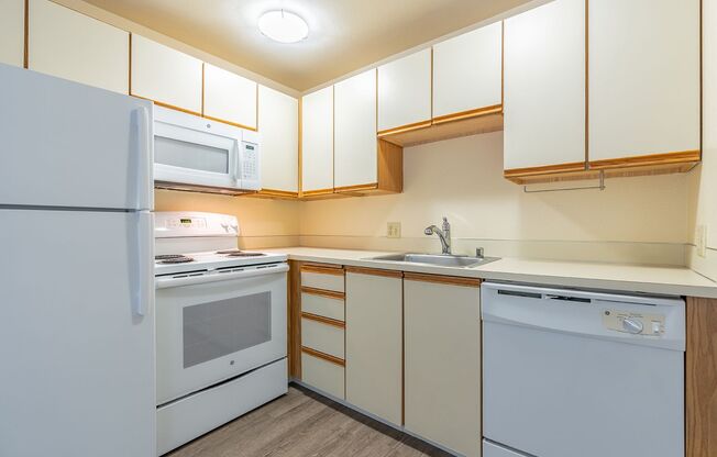 Francis Ave Apartments