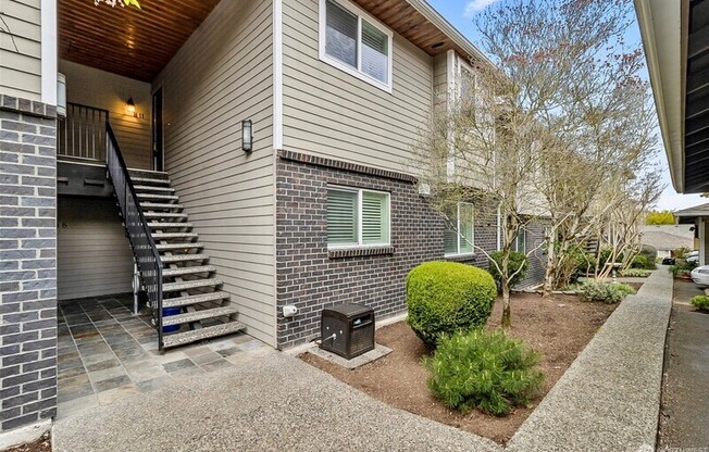 629 KIRKLAND WAY