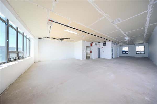 821 45 ST