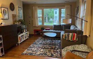 Gorgeous, 3 bedroom, 1 bathroom  ready June 20th!