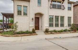447 RENAISSANCE LN