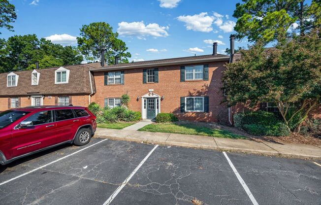 1 bed, 1 bath, $900