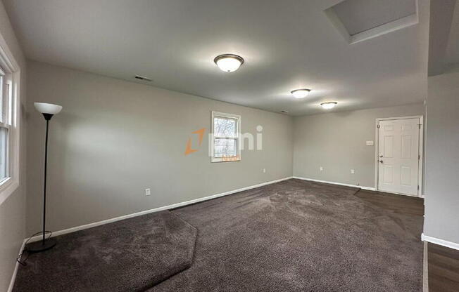642 OXFORD RD