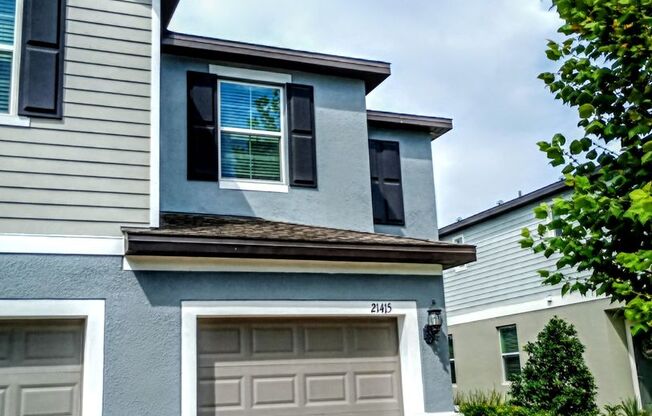 Townhouse in Land O' Lakes - The Townes at Lake Thomas