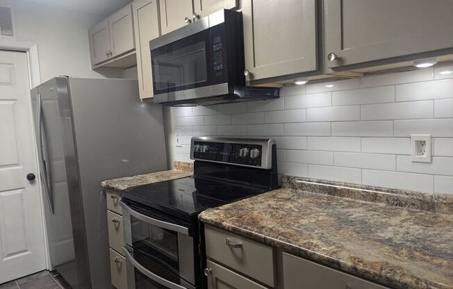 101 WARM SPG CIR