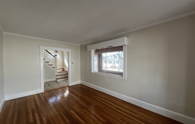 16 LURTON ST