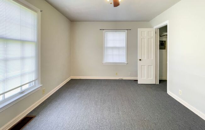 2 beds, 1 bath, 816 sqft, $1,050, Unit 2523 (House)