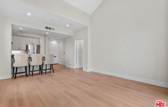 1 bed, 1 bath, 690 sqft, $3,100, Unit 314