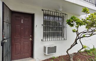 1045 NW 1 ST