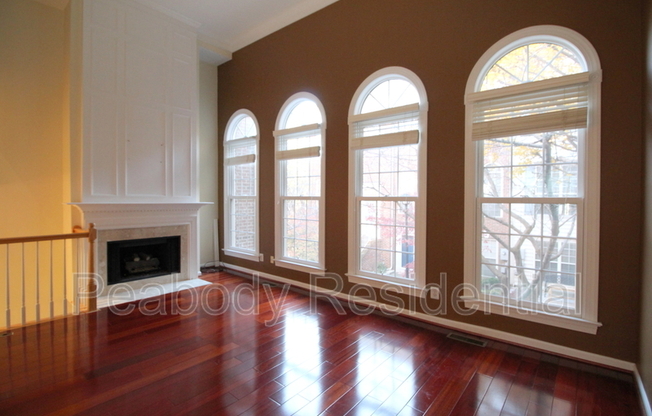 6003 RICKETTS WALK