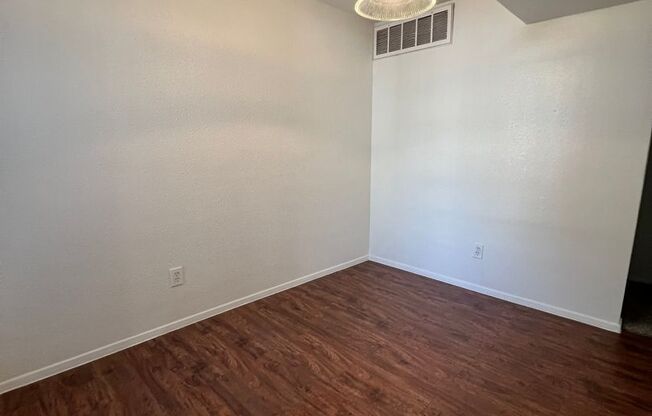 2 beds, 2 baths, 996 sqft, $1,179, Unit 06-031