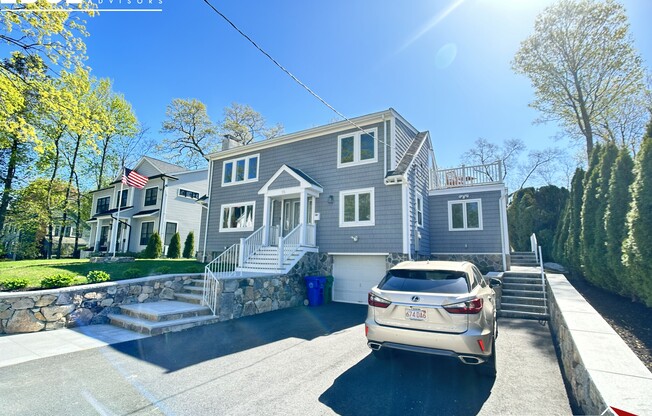 15 MOODY ST