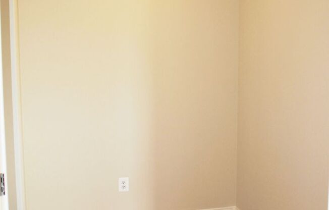 2 beds, 2 baths, 850 sqft, $3,700, Unit 301