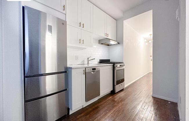 57 THOMPSON ST