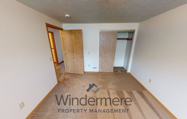 2 beds, 1 bath, 828 sqft, $1,095, Unit 71