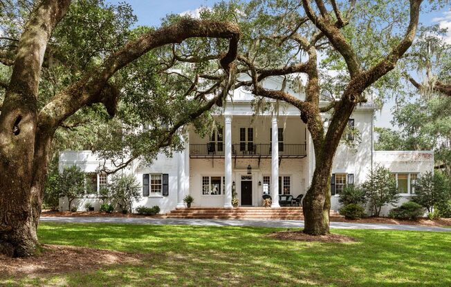 Sprawling Furnished Estate Home on the Ashley River