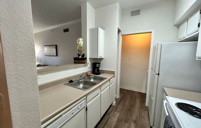 1 bed, 1 bath, 720 sqft, $1,895, Unit 16108