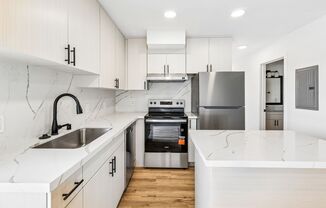 The Mayer @ PB | Modern Pacific Beach Apartments Near the Coast