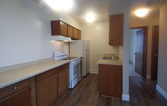 Oakland Manor Apartments