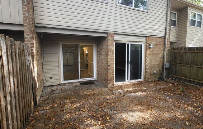 3 beds, 2 baths, $1,895