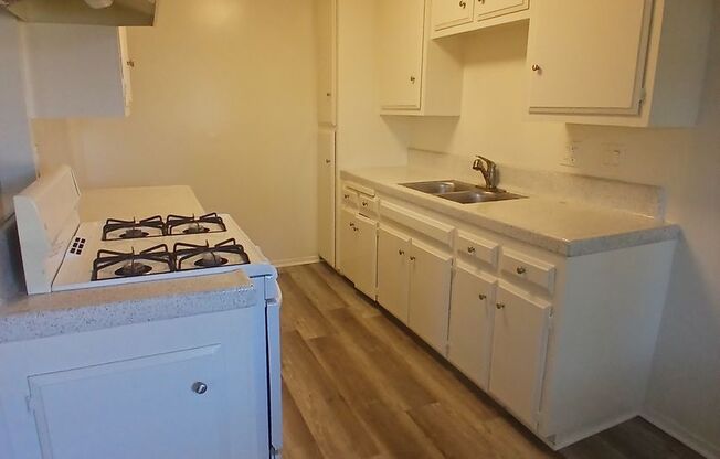 143 - Colima Villas Apartments