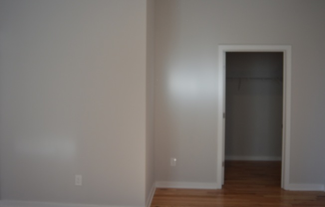 1 bed, 1 bath, 800 sqft, $1,395, Unit 306